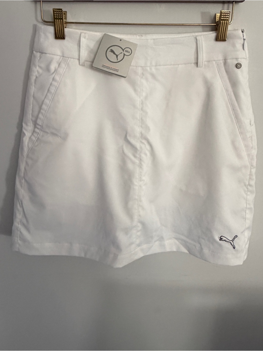 Puma White Golf Skort or pickle ball skort with Logo Size 0 NWT